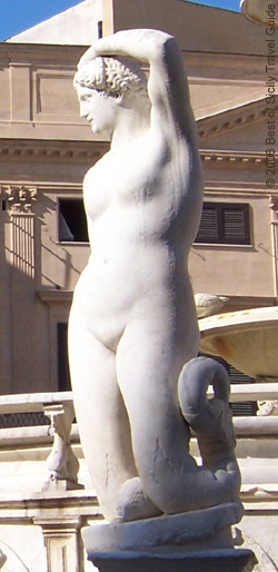 Piazza Pretoria, 
a sampling of Baroque Palermo.